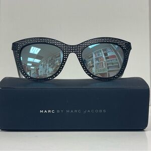 Marc Jacobs Black Oversized Cat-Eye Sunglasses